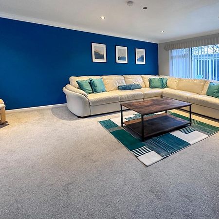 Blunsdon Lodge - Spacious Bungalow, High Speed Wi-Fi, Free Private Parking, Garden Swindon Luaran gambar