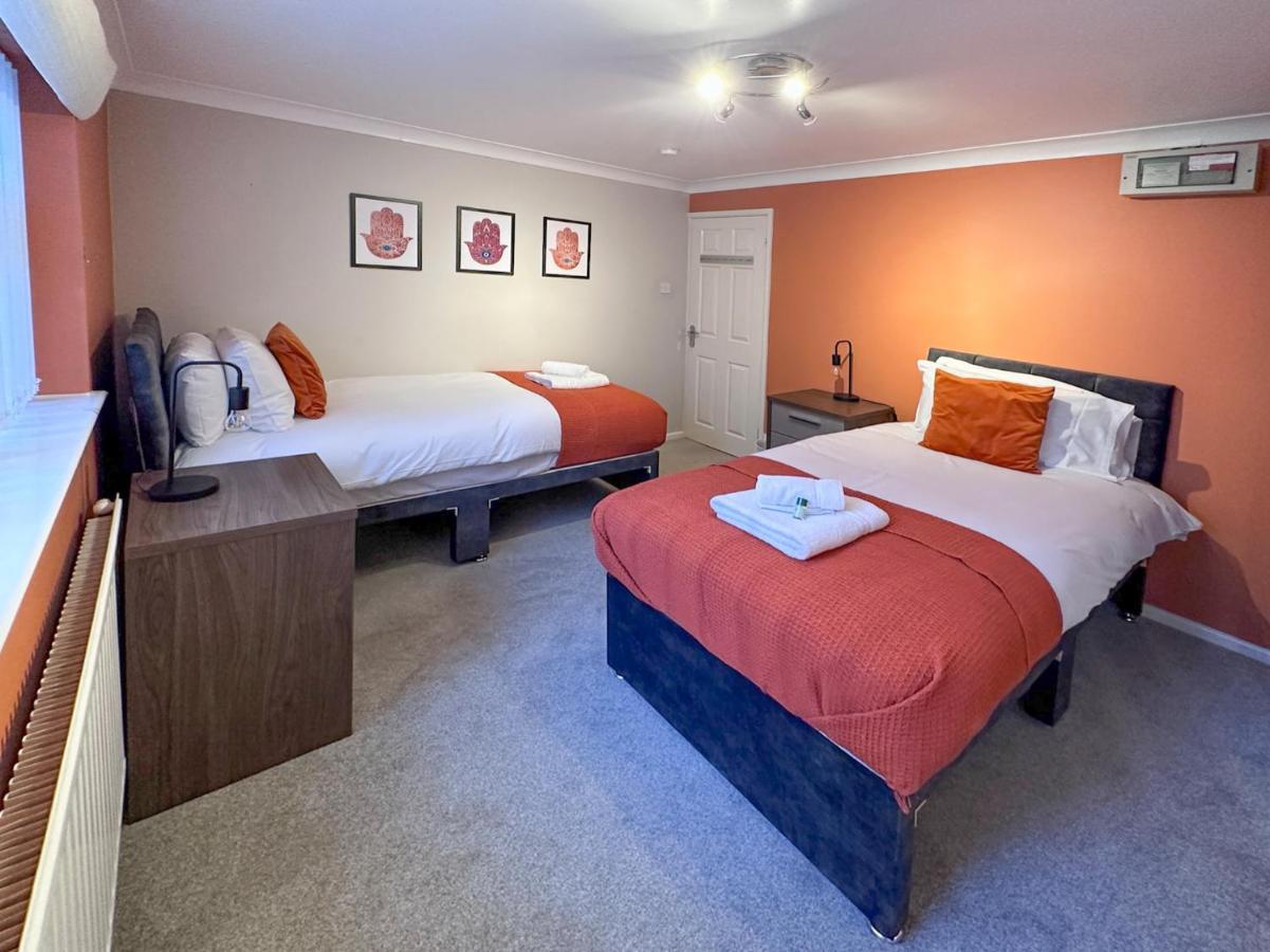 Blunsdon Lodge - Spacious Bungalow, High Speed Wi-Fi, Free Private Parking, Garden Swindon Luaran gambar
